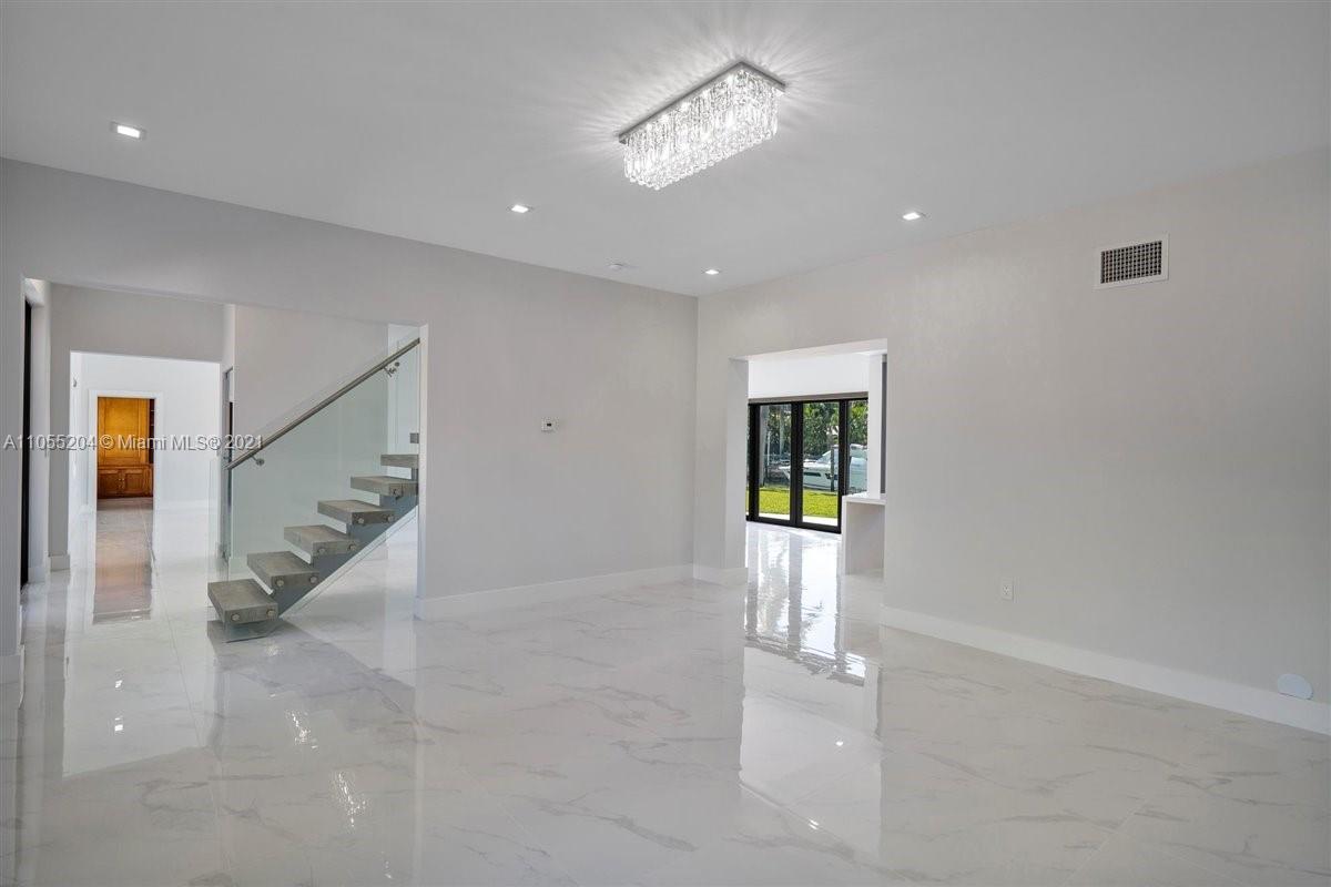 4167 Palm Lane Miami, FL 33137 - Photo 18 of 49