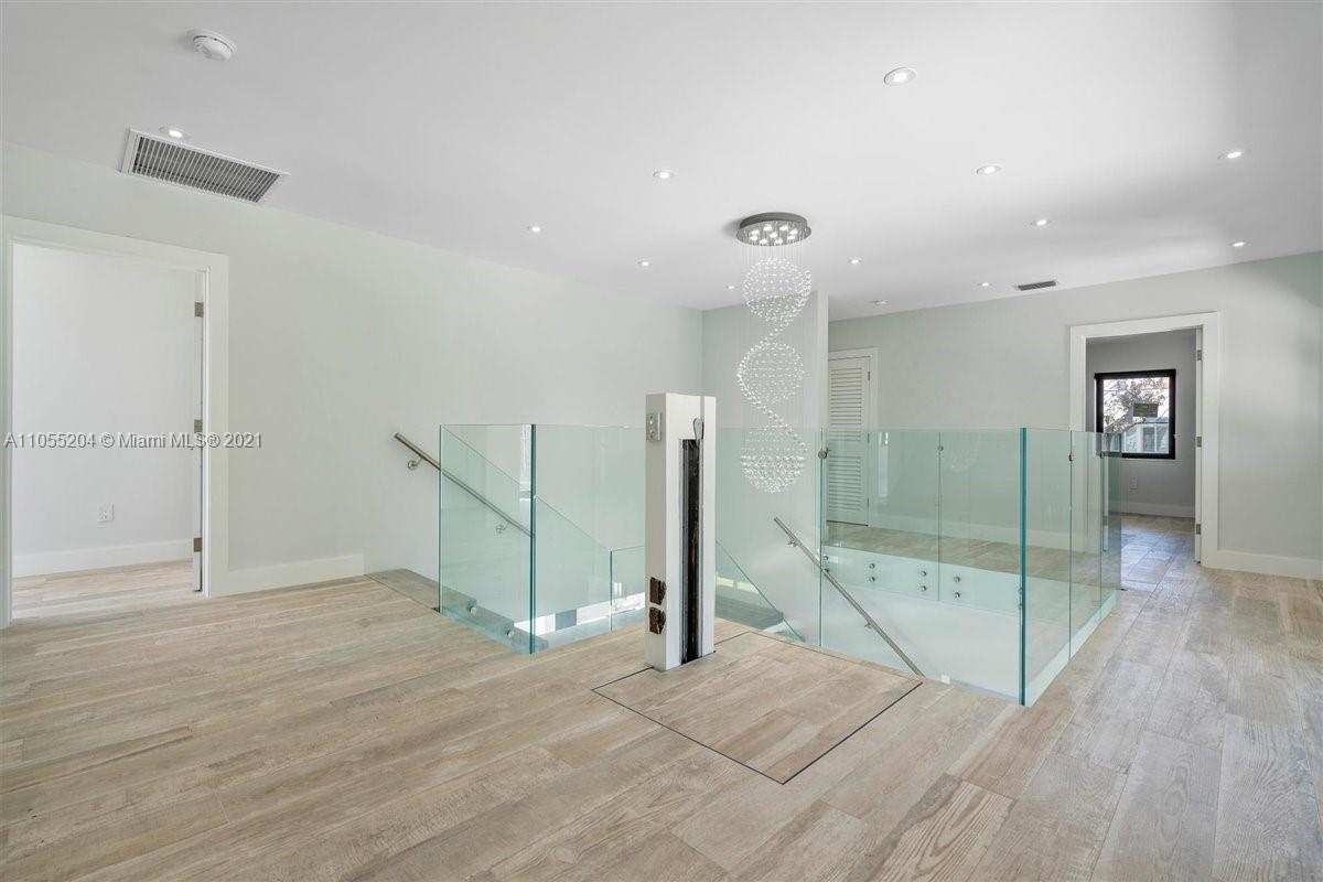 4167 Palm Lane Miami, FL 33137 - Photo 32 of 49