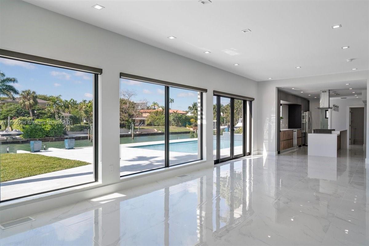 4167 Palm Lane Miami, FL 33137 - Photo 9 of 49