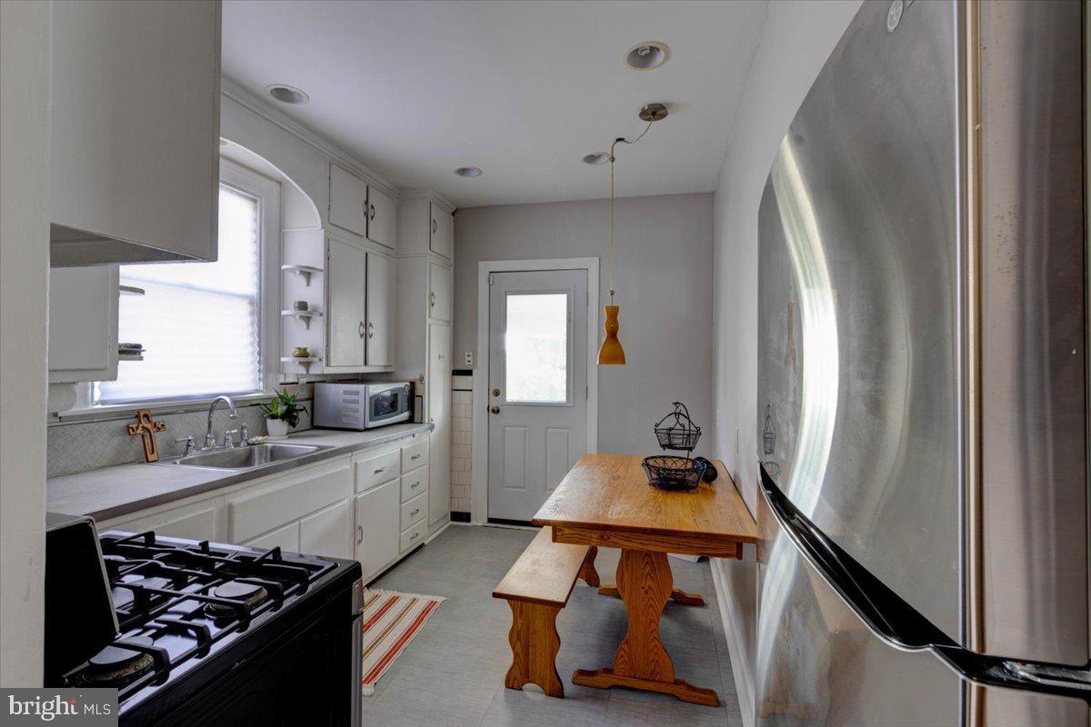 3605 Edgewood Road Baltimore, MD 21215 - Photo 9 of 29 Gallery Image 9