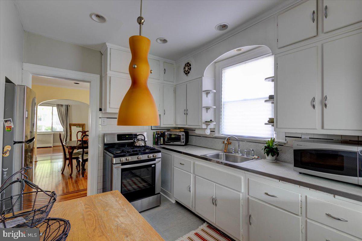 3605 Edgewood Road Baltimore, MD 21215 - Photo 10 of 29 Gallery Image 10