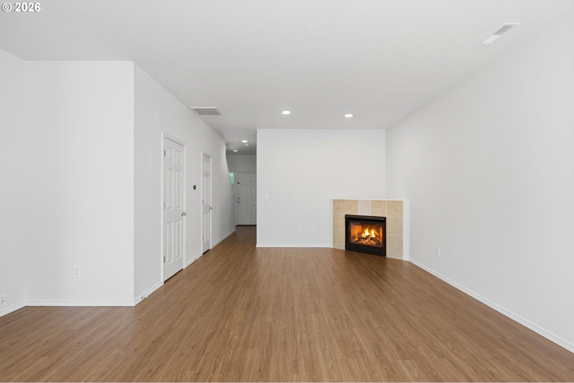 5934 Southeast 16th Loop Gresham, OR 97080 - Photo 12 of 36 Gallery Image 12