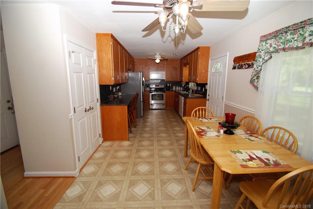 2920 Starnes Road Charlotte, NC 28214 - Photo 11 of 34 Gallery Image 11