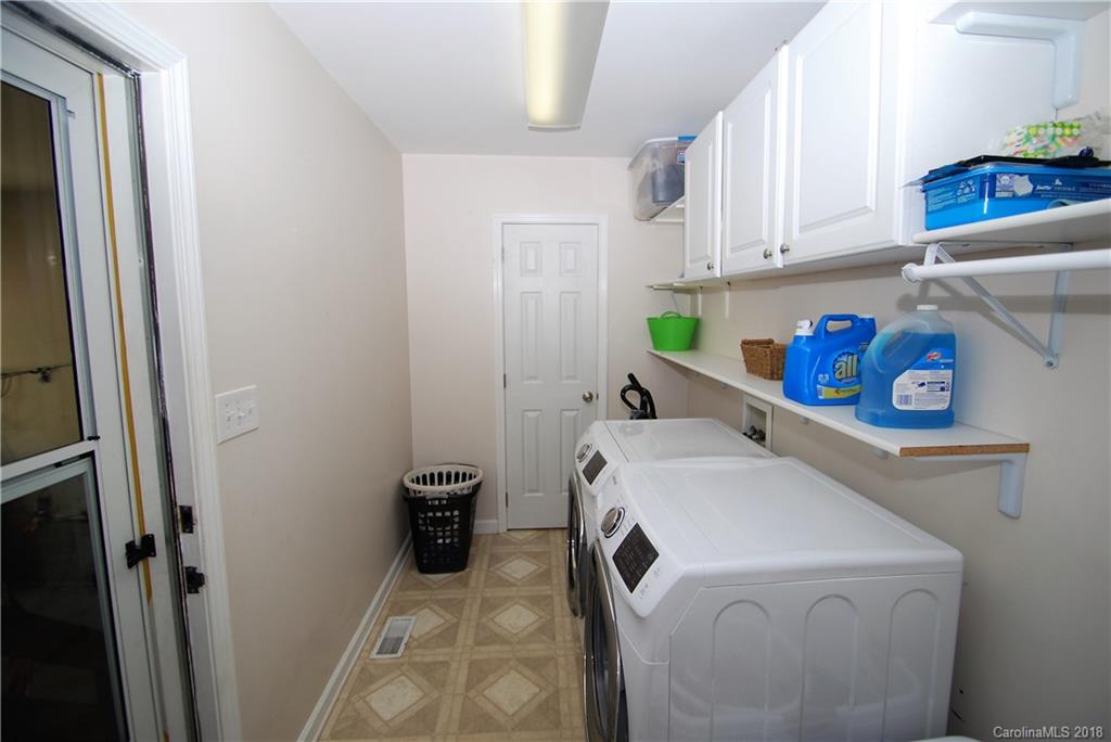 2920 Starnes Road Charlotte, NC 28214 - Photo 17 of 34 Gallery Image 17