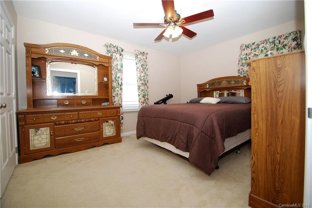 2920 Starnes Road Charlotte, NC 28214 - Photo 18 of 34 Gallery Image 18