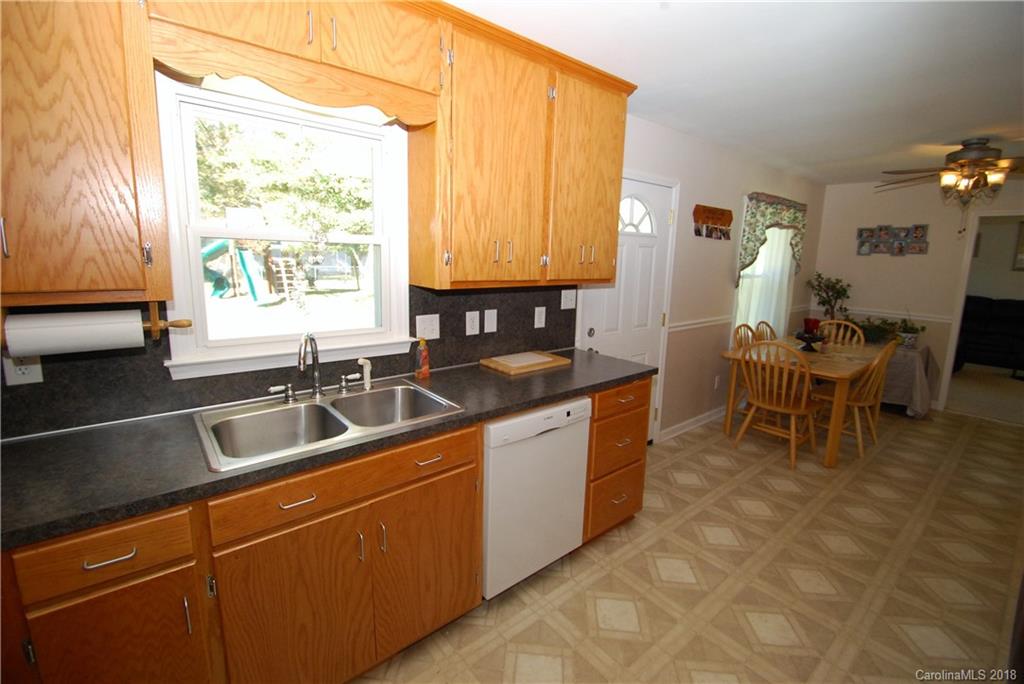 2920 Starnes Road Charlotte, NC 28214 - Photo 10 of 34 Gallery Image 10
