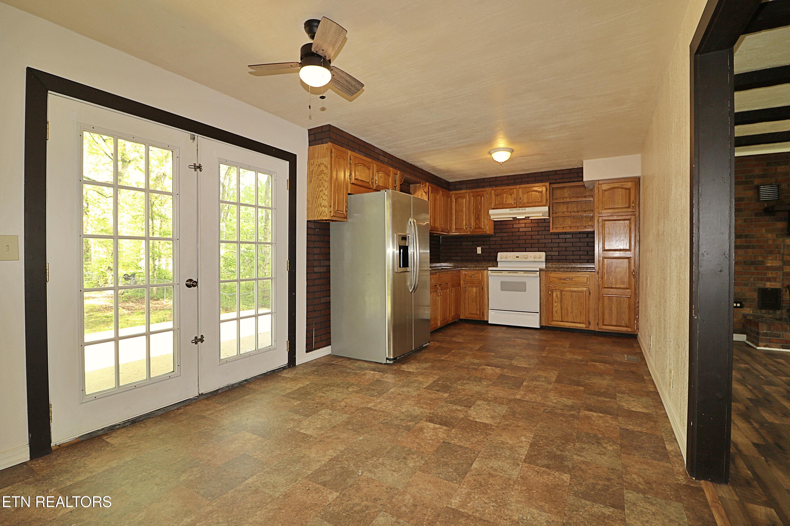 1793 Jeffers Road Huntsville, TN 37756 - Photo 11 of 48 094A0683