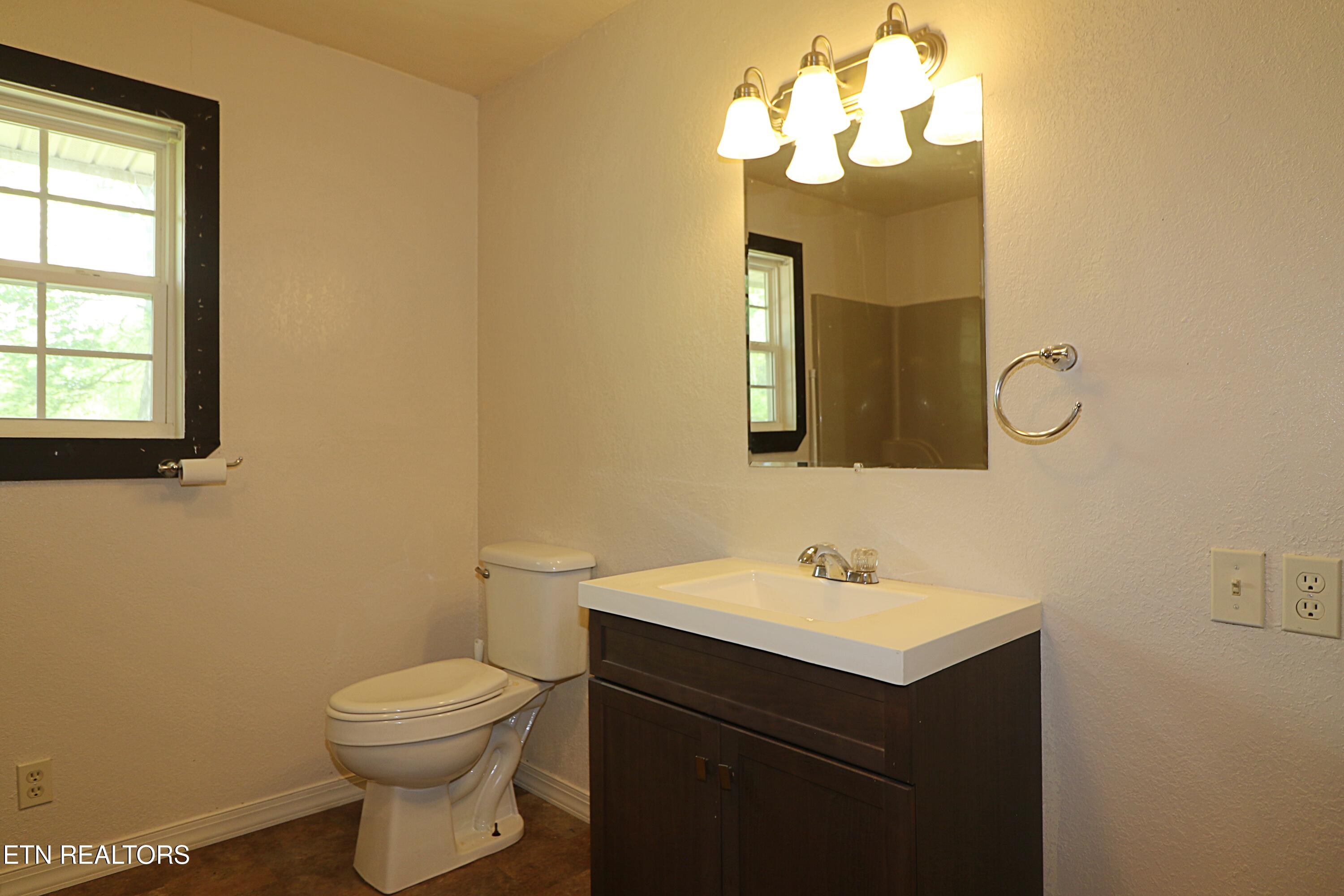 1793 Jeffers Road Huntsville, TN 37756 - Photo 21 of 48 094A0690