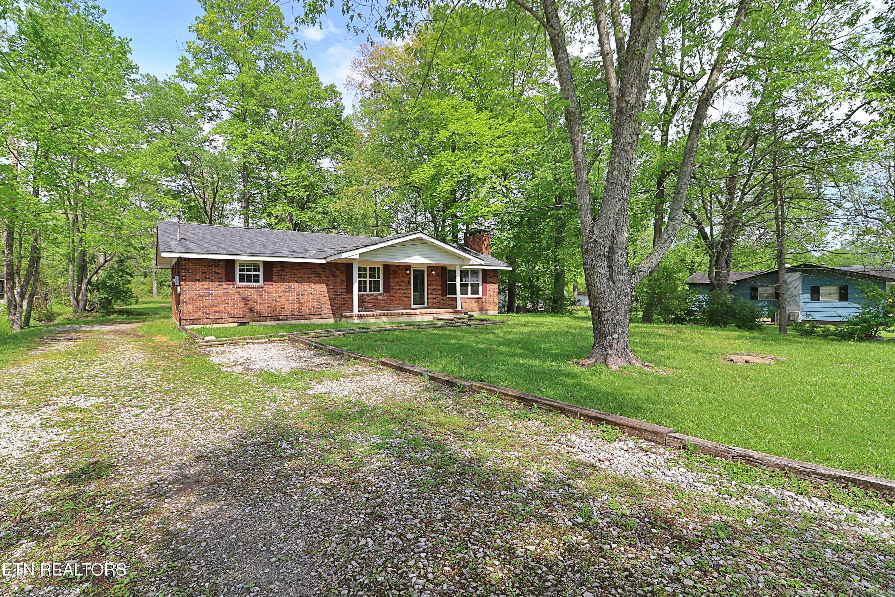 1793 Jeffers Road Huntsville, TN 37756 - Photo 47 of 48 094A0722