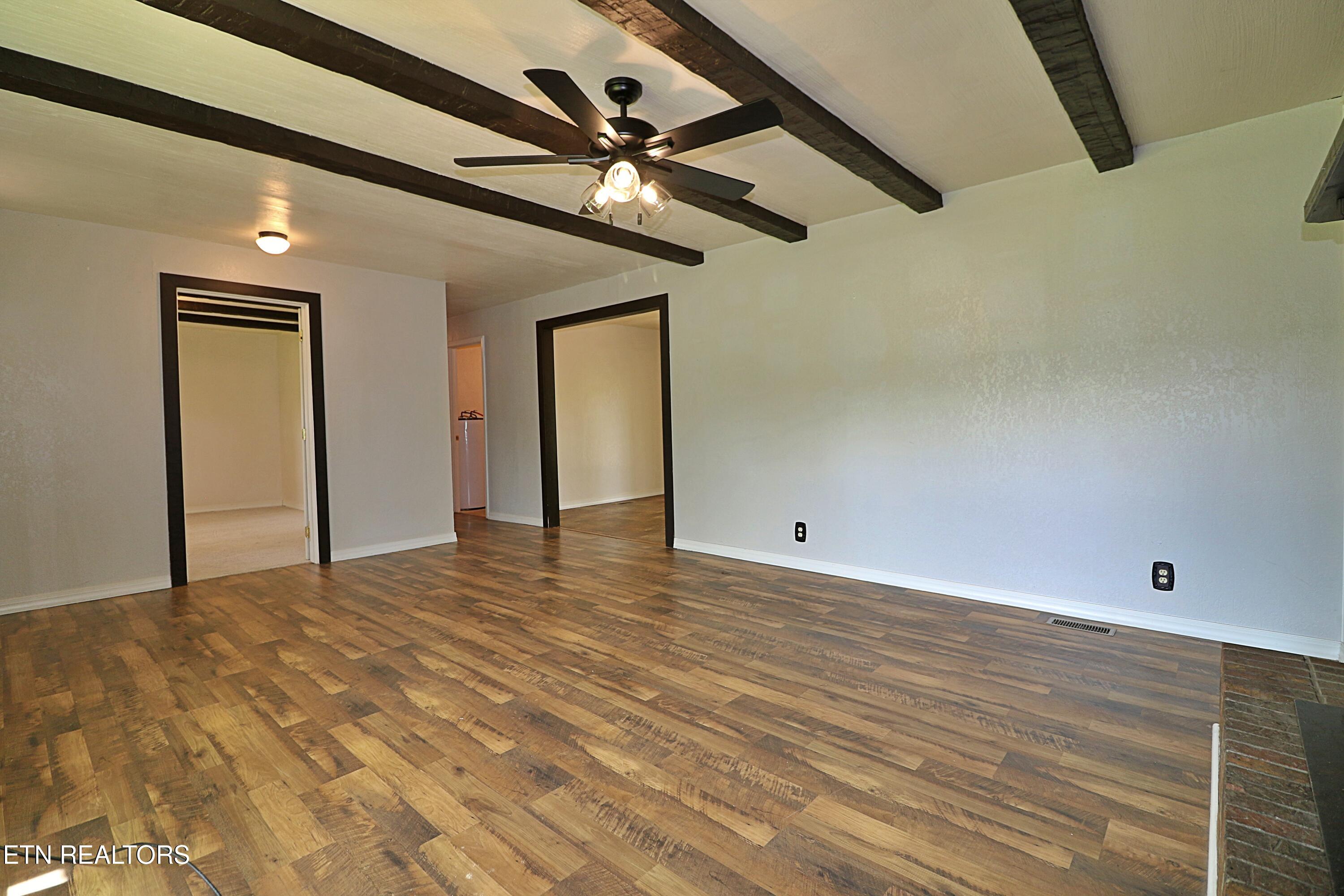 1793 Jeffers Road Huntsville, TN 37756 - Photo 5 of 48 094A0677