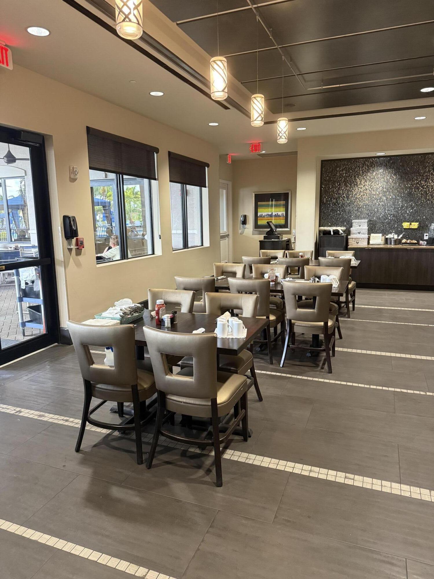 8375 Cloud Peak Drive Boynton Beach, FL 33473 - Photo 37 of 51 COVE BISTRO