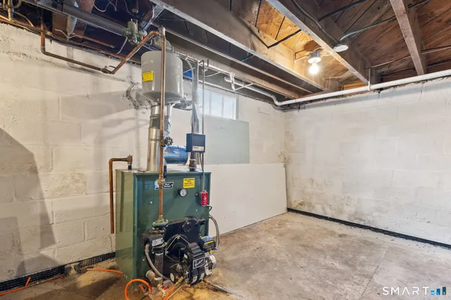 $299,000 | 10 School Street, Burlington, CT 06013