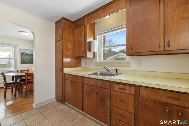 $299,000 | 10 School Street, Burlington, CT 06013