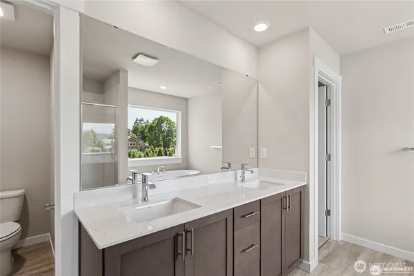 $1,349,995 | 612 Southeast 11th Place, Unit 10, North Bend, WA 98045