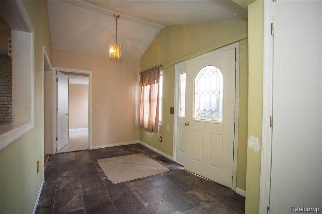 1500 Triangle Lake Road Howell, MI 48843 - Photo 14 of 39 4V8A5741.jpg