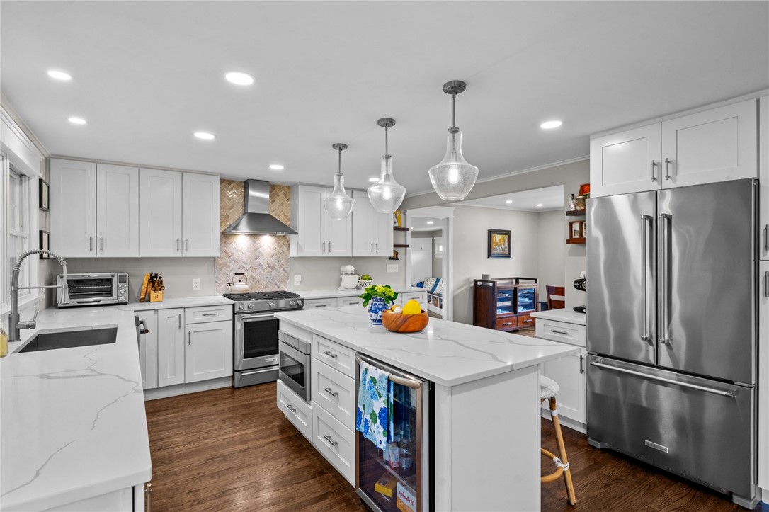 7 Lee Road Barrington, RI 02806 - Photo 6 of 33