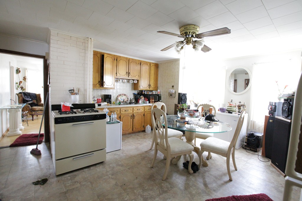 92-94 Kickemuit Road Warren, RI 02885 - Photo 5 of 30 Gallery Image 5
