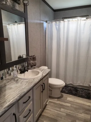 $2,250 | 192 Lazy River Lane, Elgin, TX 78621