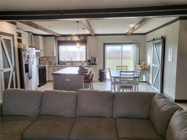 $2,250 | 192 Lazy River Lane, Elgin, TX 78621