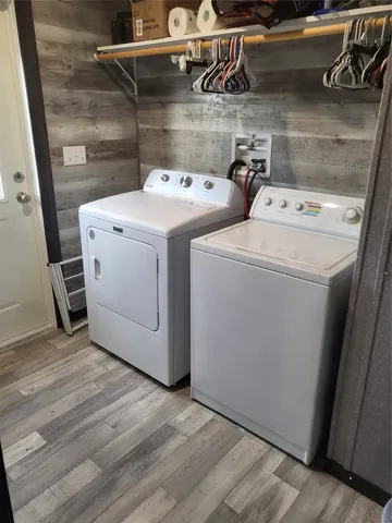 $2,250 | 192 Lazy River Lane, Elgin, TX 78621