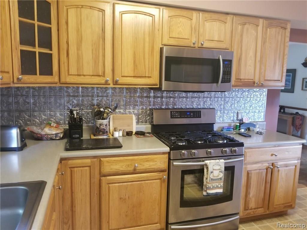 6500 Byron Road Howell, MI 48855 - Photo 11 of 34 20180705_183646.jpg