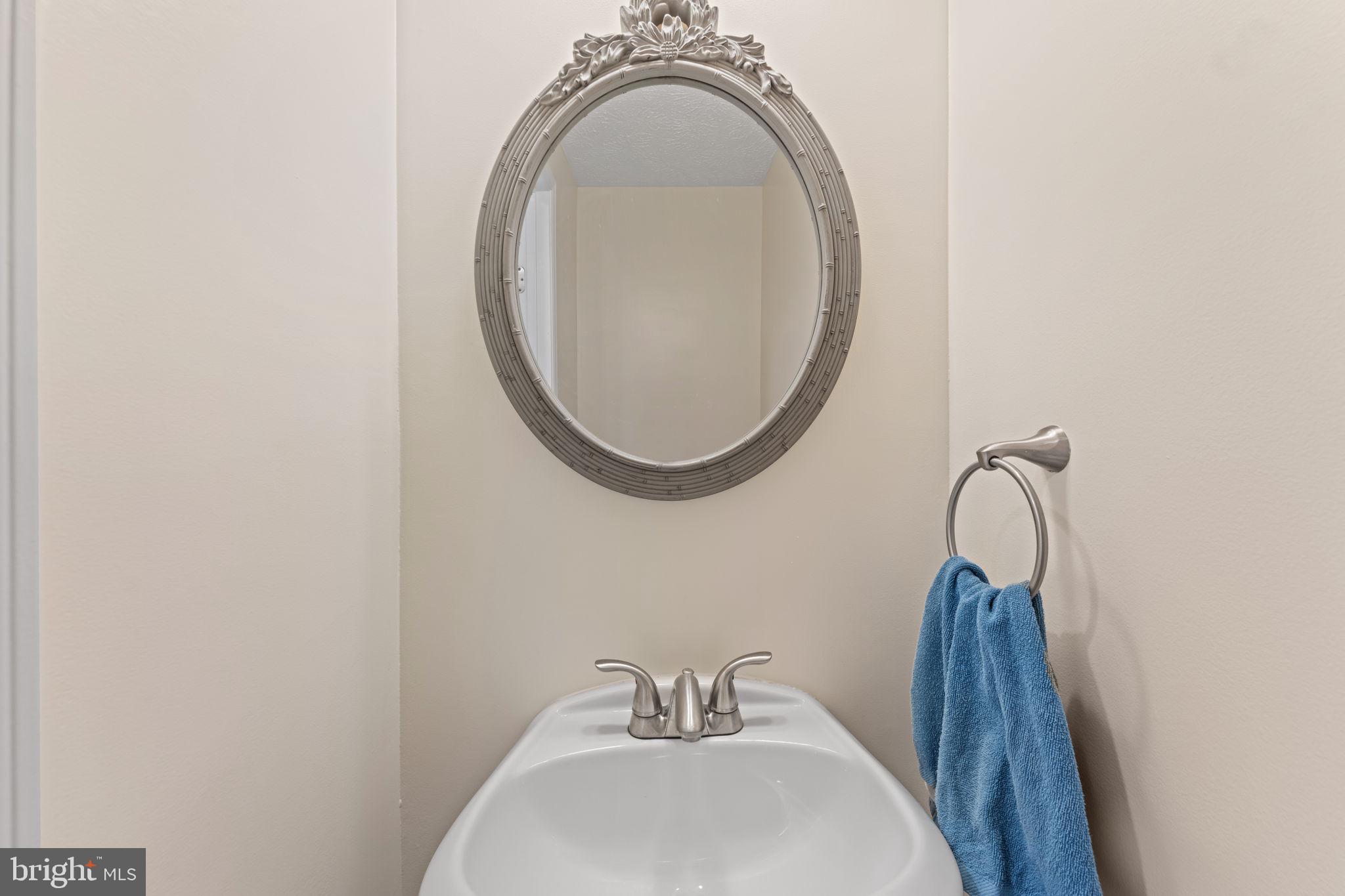 1644 Fieldthorn Drive Reston, VA 20194 - Photo 15 of 43 a close view of a sink in a bathroom