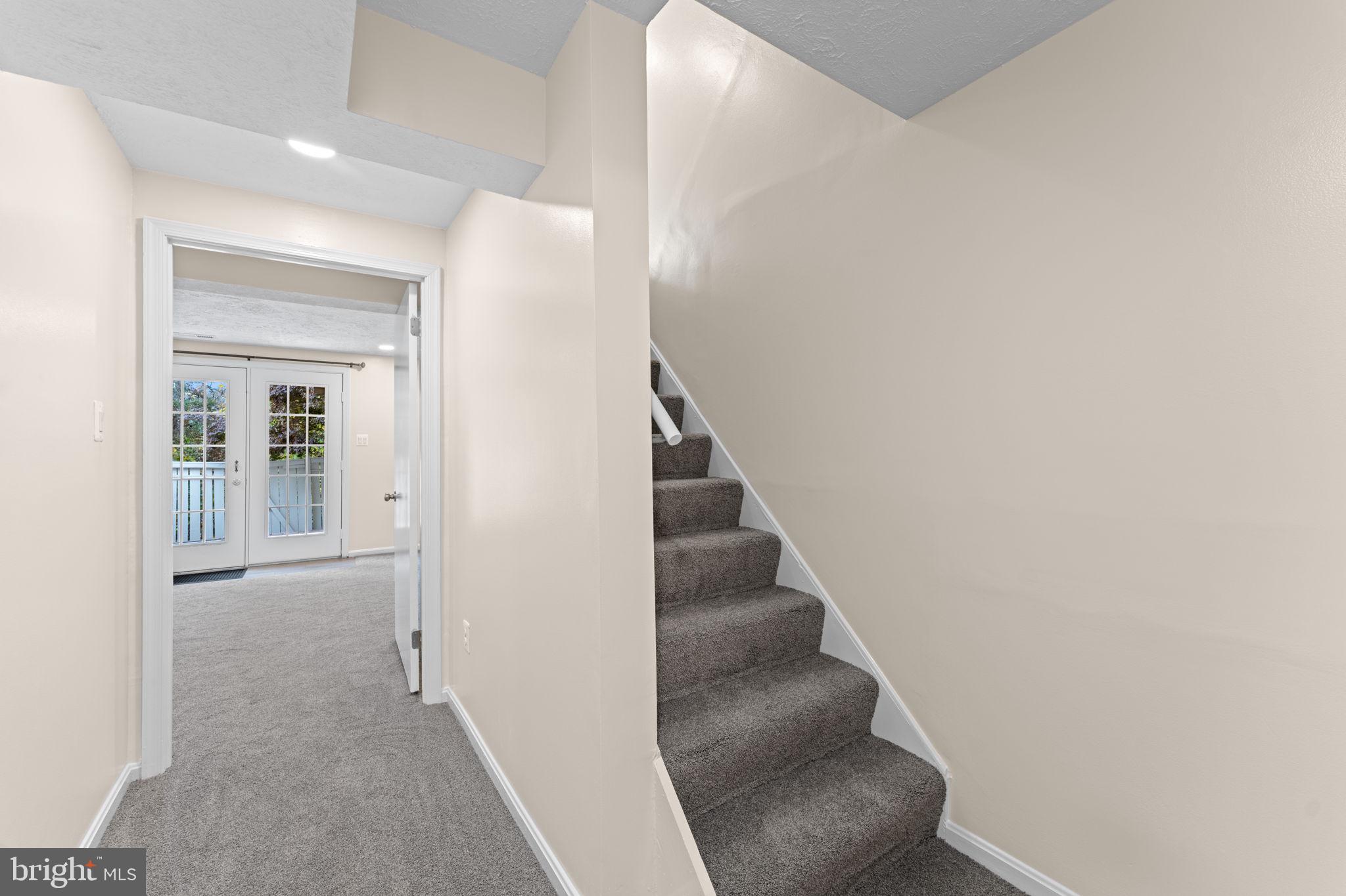 1644 Fieldthorn Drive Reston, VA 20194 - Photo 25 of 43 a view of entryway and hall with a window