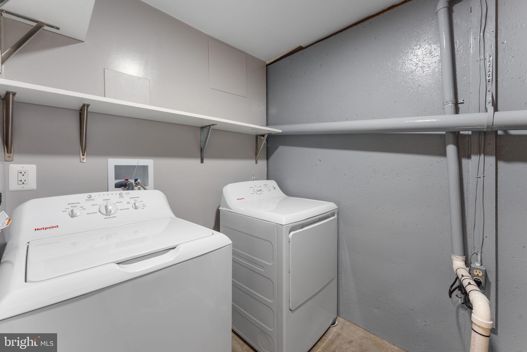 1644 Fieldthorn Drive Reston, VA 20194 - Photo 30 of 43 a utility room with dryer and washer