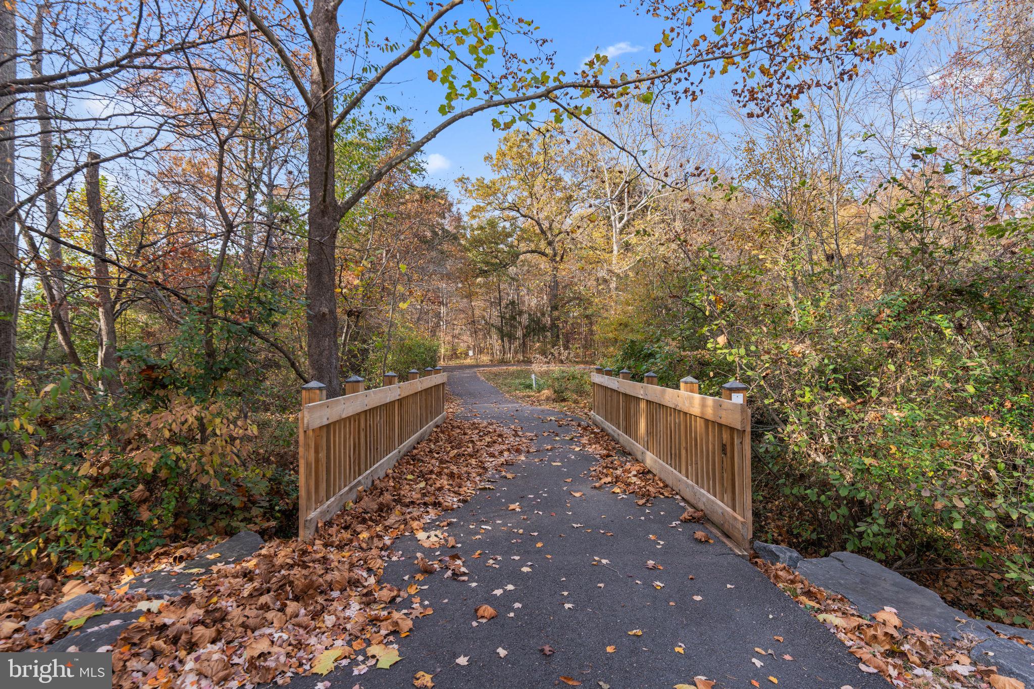 1644 Fieldthorn Drive Reston, VA 20194 - Photo 38 of 43 a view of balcony with wooden floor and fence