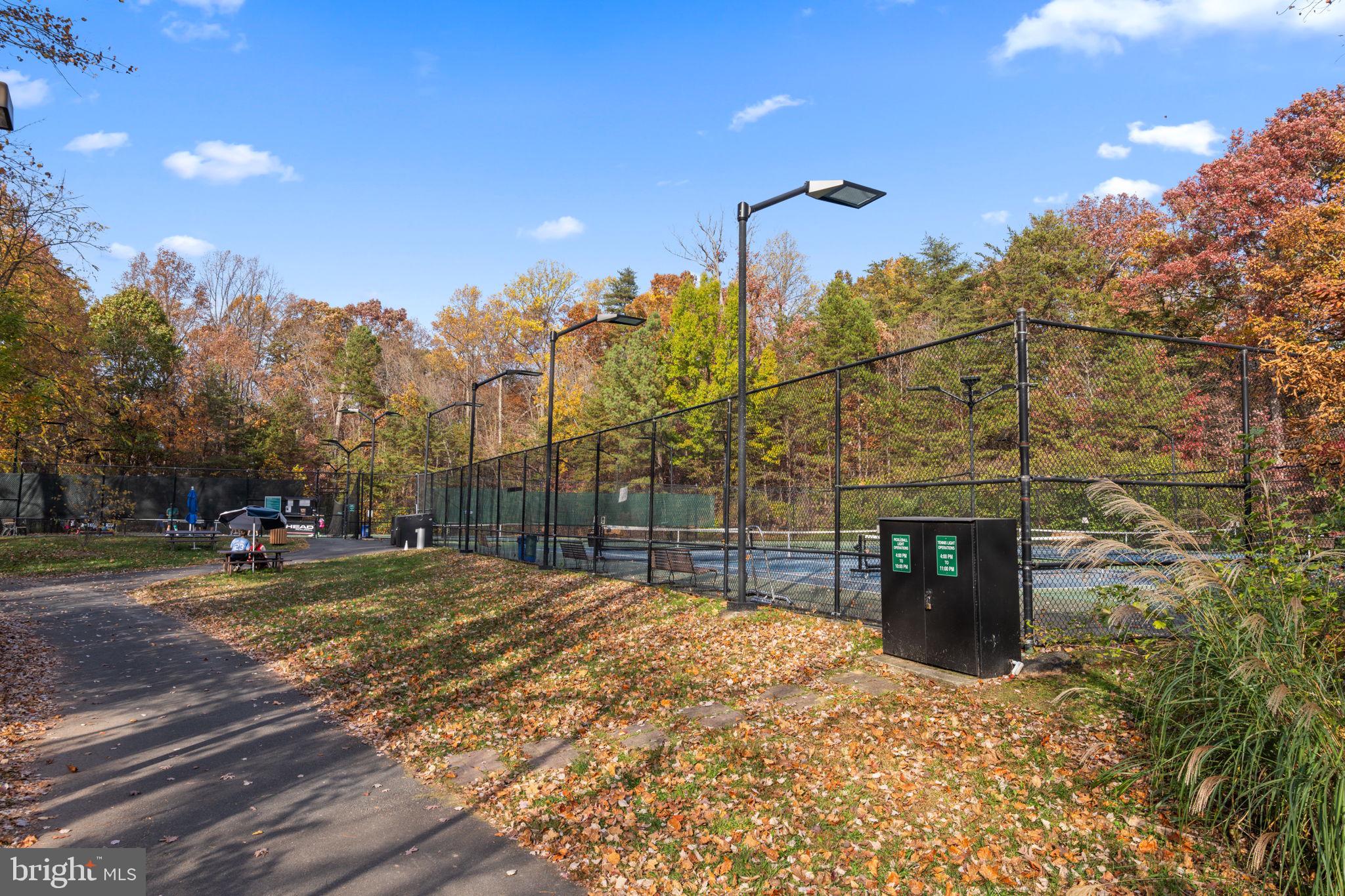 1644 Fieldthorn Drive Reston, VA 20194 - Photo 39 of 43 a view of a basketball court