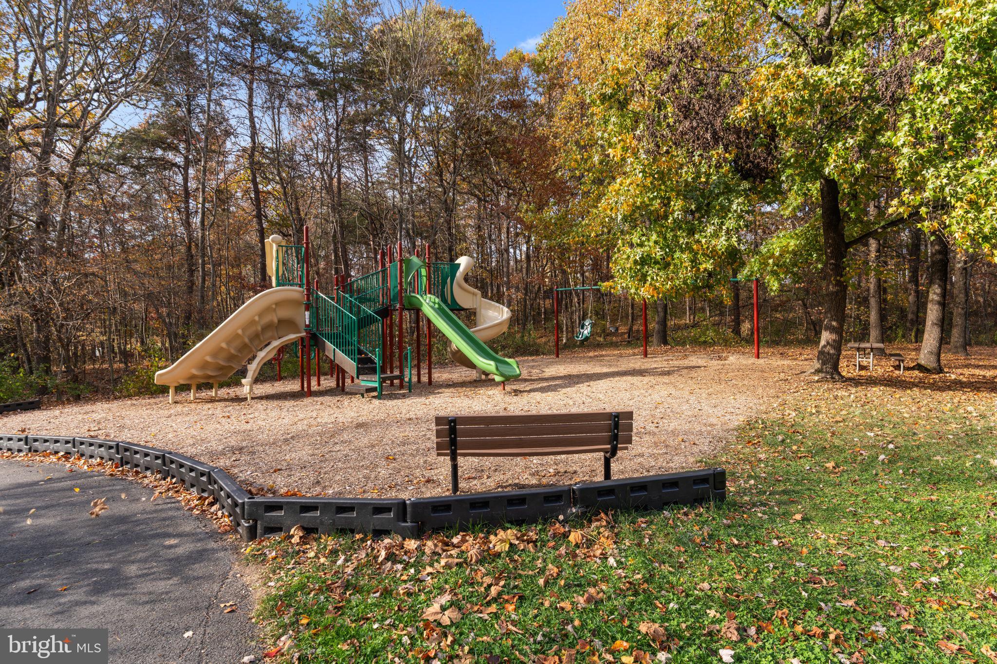 1644 Fieldthorn Drive Reston, VA 20194 - Photo 40 of 43 a park view with a bench