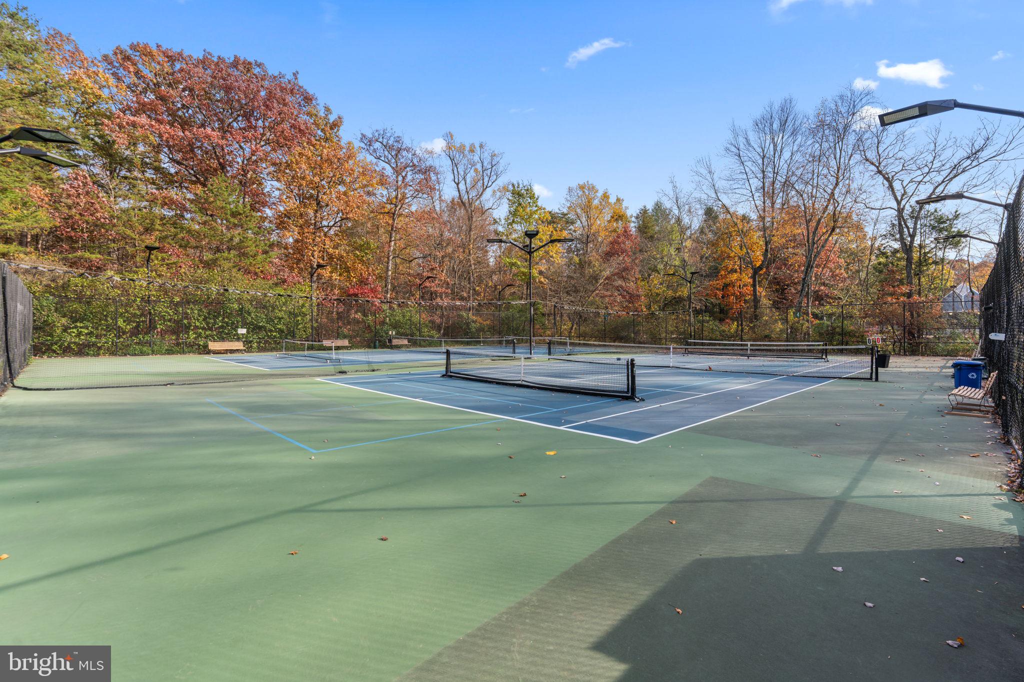 1644 Fieldthorn Drive Reston, VA 20194 - Photo 41 of 43