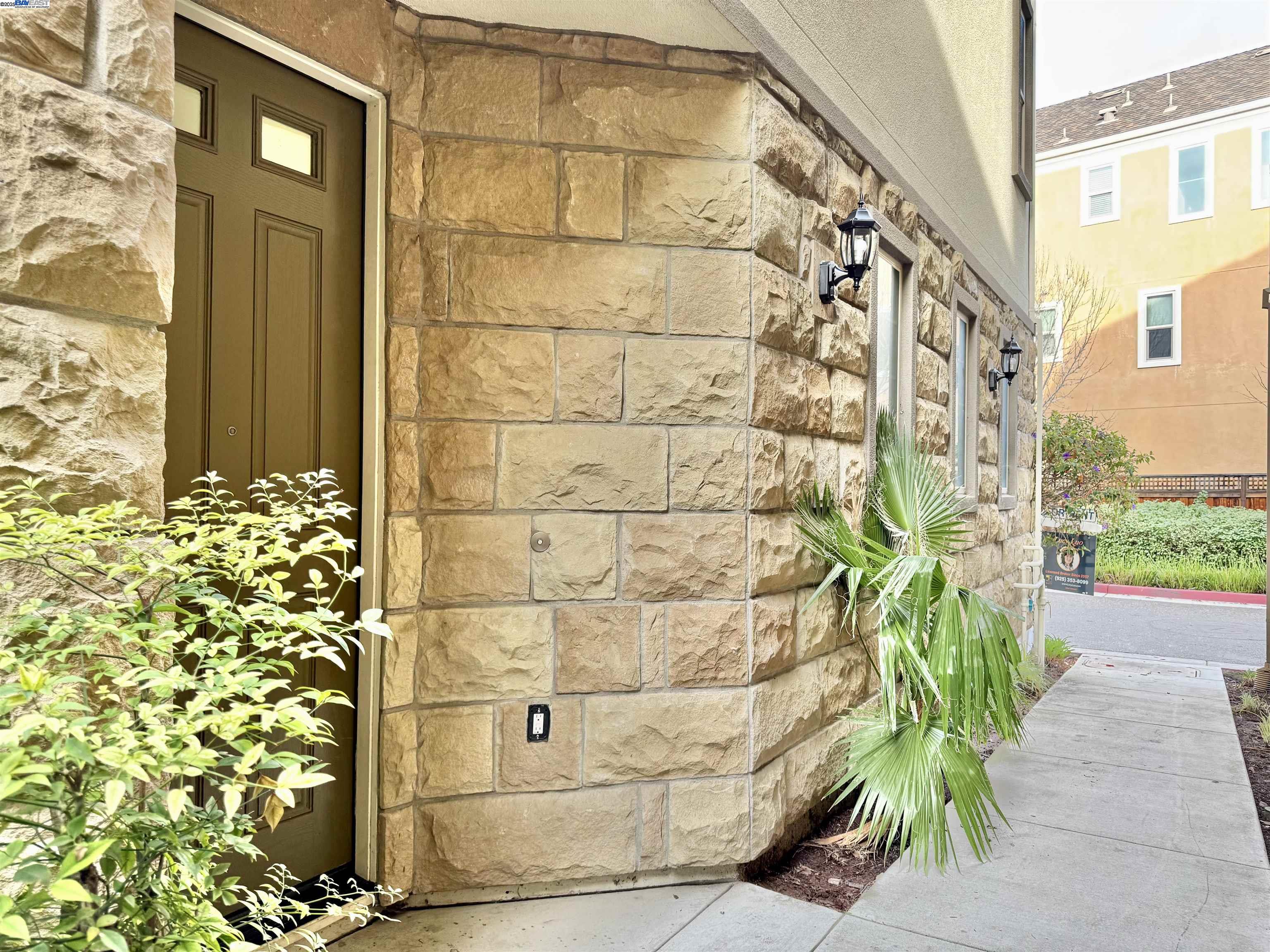 2906 Worthing Common Livermore, CA 94550 - Photo 2 of 31