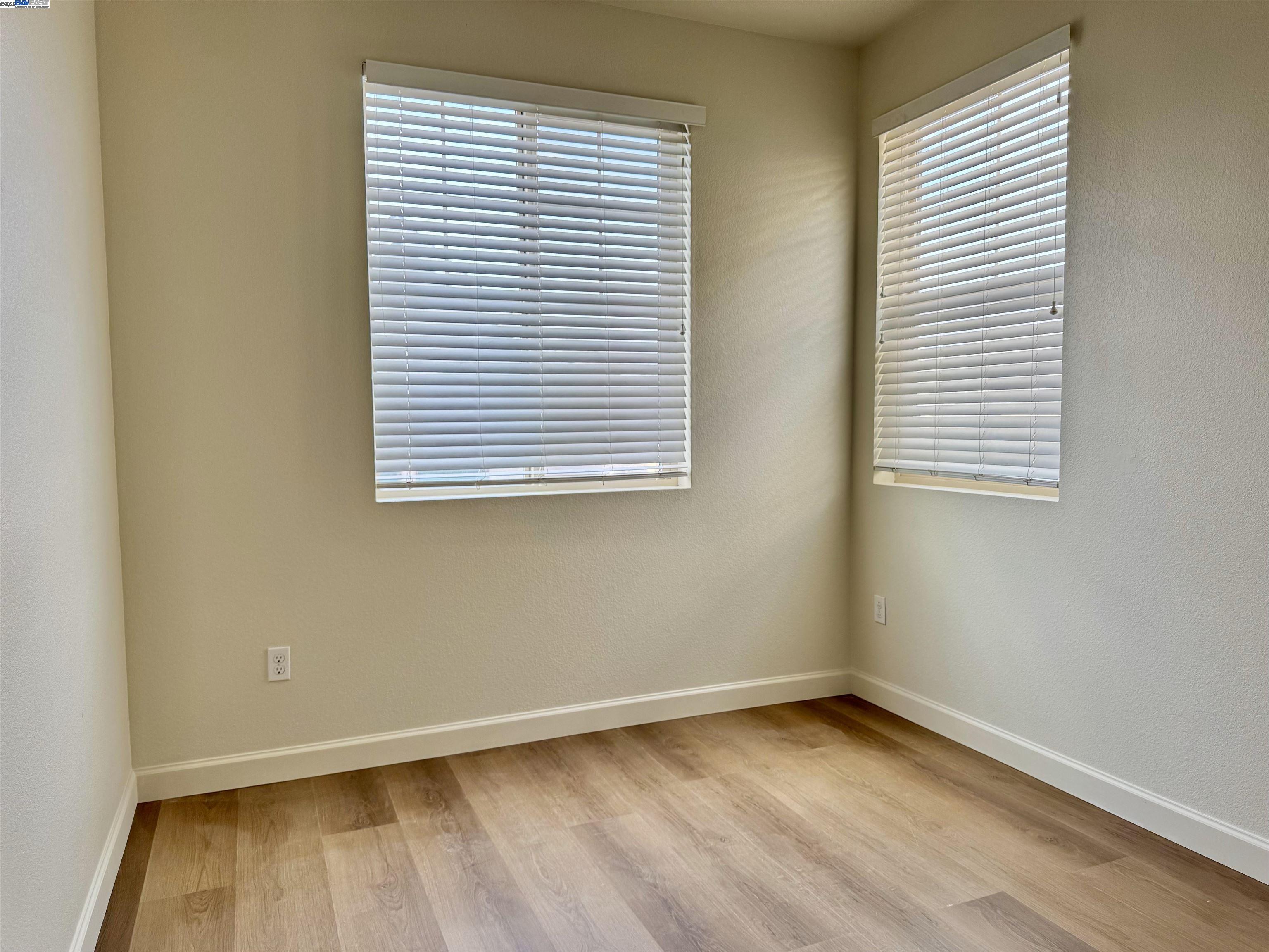 2906 Worthing Common Livermore, CA 94550 - Photo 24 of 31 an empty room with a window