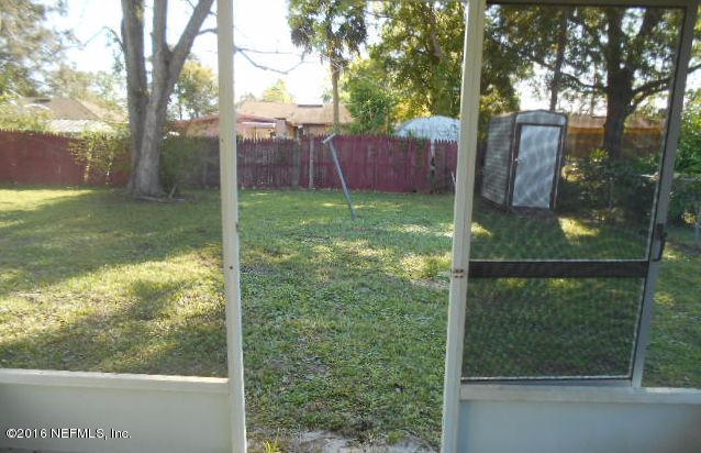 3635 Freeman Road Jacksonville, FL 32207 - Photo 11 of 13 a view of a backyard with garden