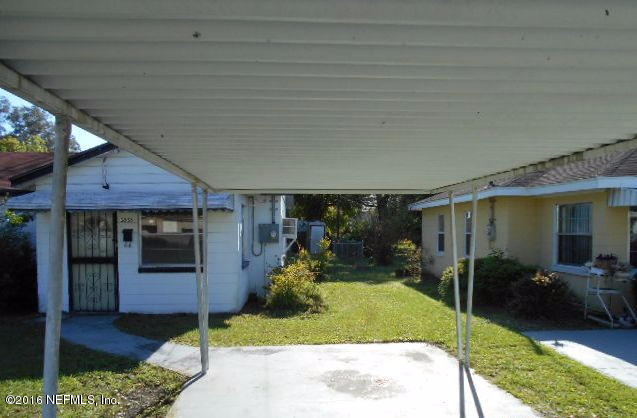 3635 Freeman Road Jacksonville, FL 32207 - Photo 2 of 13 a view of a porch