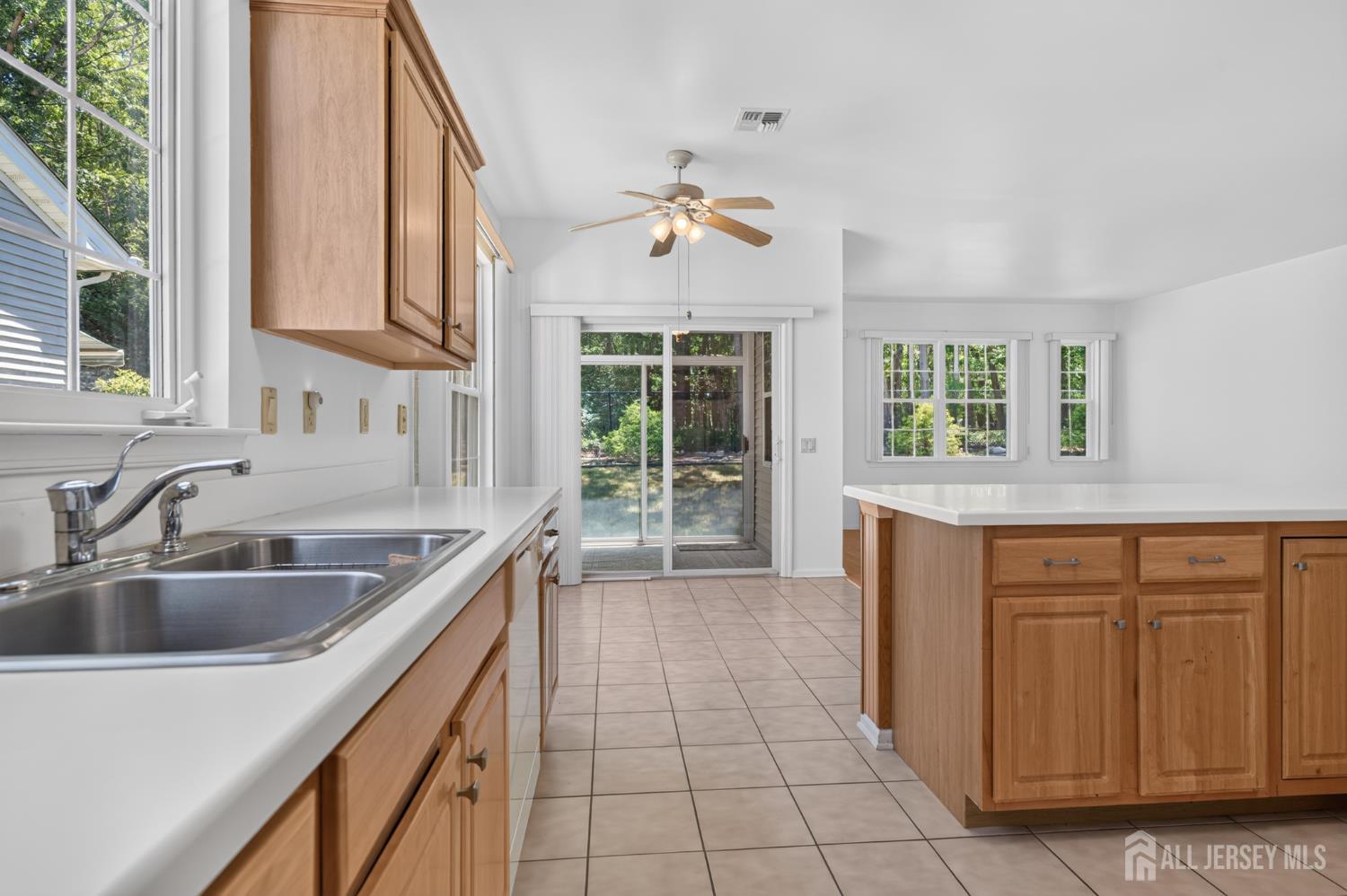 20 Valley Stream Place Barnegat, NJ 08005 - Photo 18 of 37