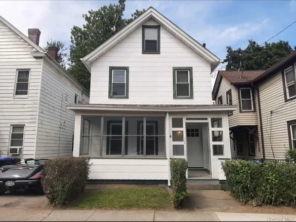 $2,480 | 124 South Avenue, Poughkeepsie, NY 12601