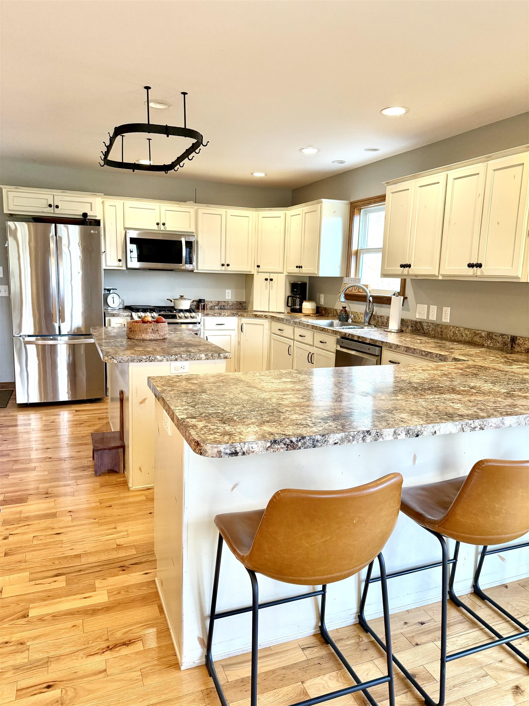 10921 Cook Town Road Bridgewater, VA 22812 - Photo 3 of 33 Kitchen