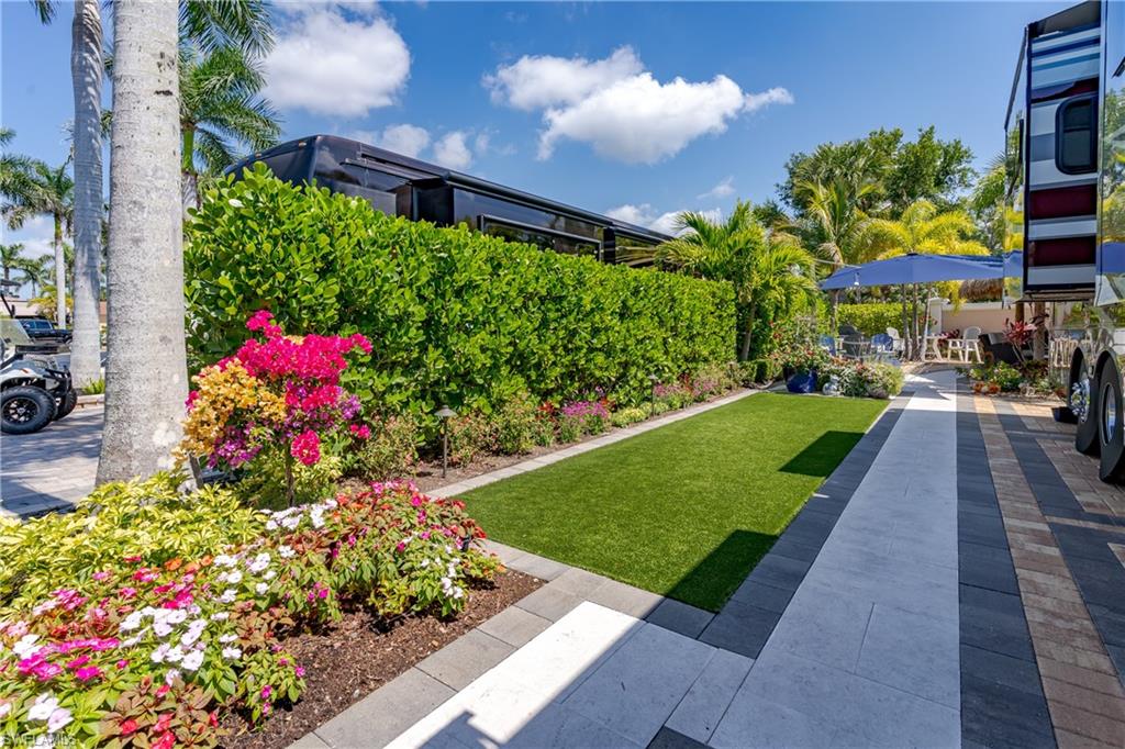 13567 Snook Circle Naples, FL 34114 - Photo 19 of 32