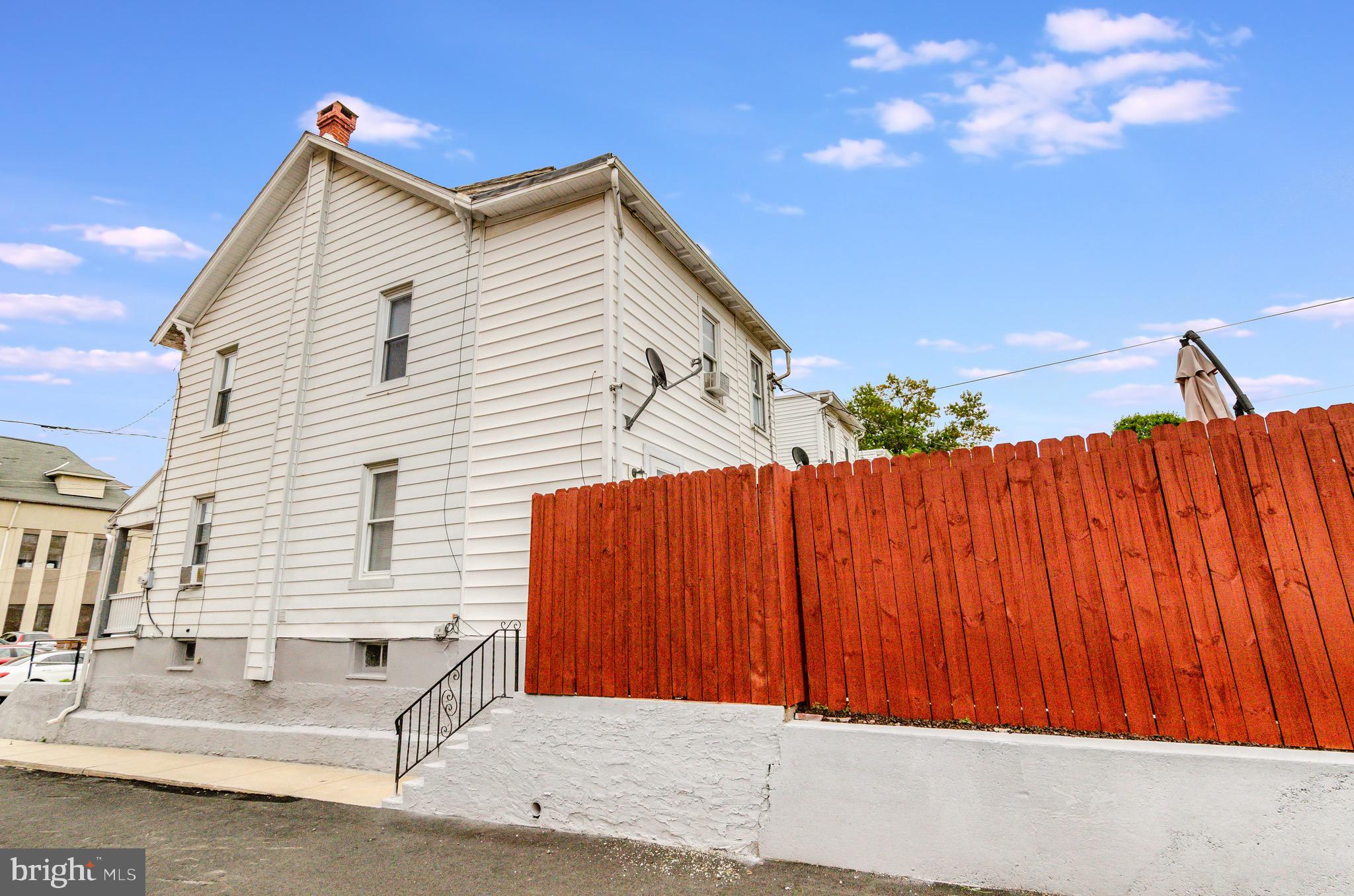 144 Catherine Street Reading, PA 19607 - Photo 4 of 25 Gallery Image 4