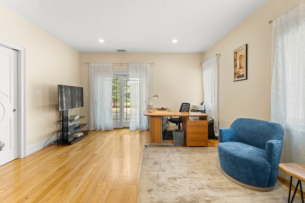 74 Evelyn Road Needham, MA 02494 - Photo 19 of 42