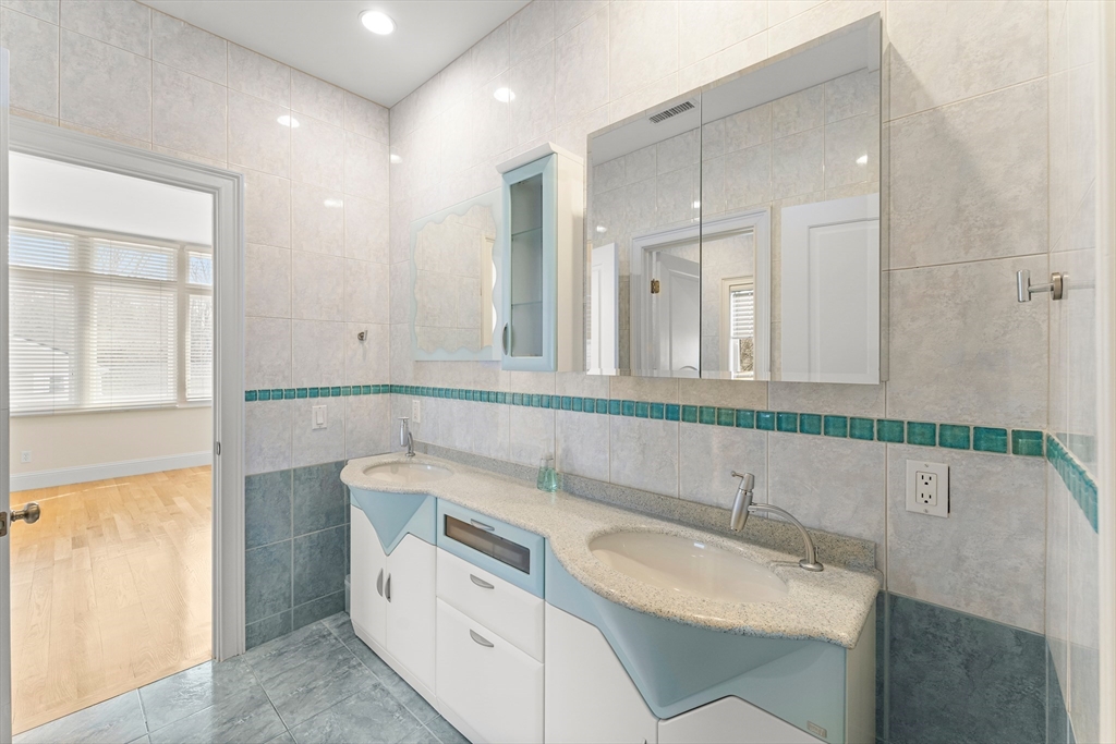 74 Evelyn Road Needham, MA 02494 - Photo 33 of 42