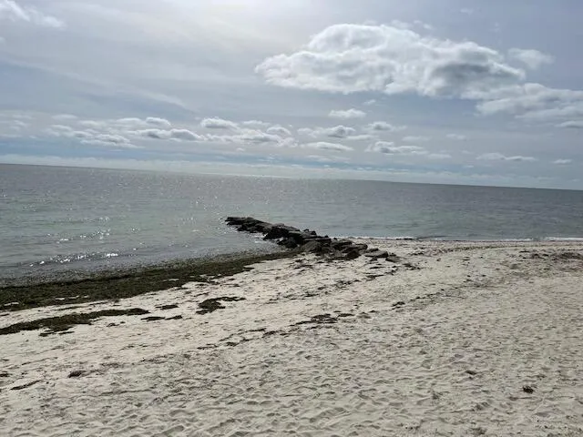 $3,200 | 25 Embassy Lane, Yarmouth Port, MA 02675