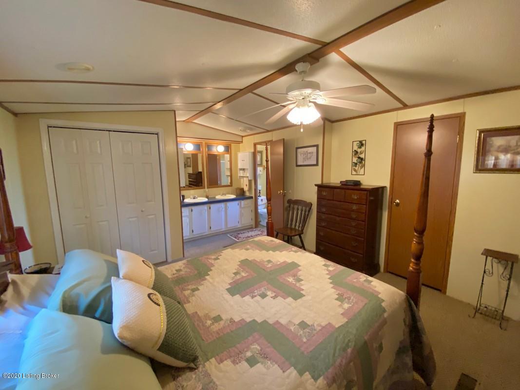 5206 Anneta Road Leitchfield, KY 42754 - Photo 19 of 44 3 bed, 2 bath home with possible 4th bedroom on corner lot for sale in Leitchfield KY.