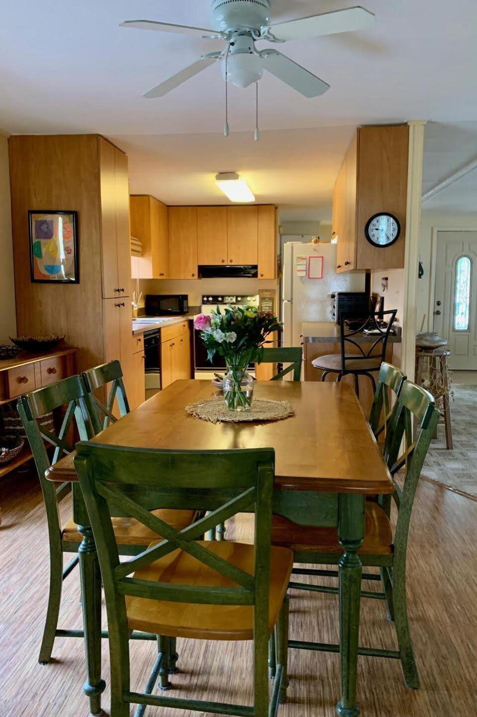 12 Orinco Road Fort Pierce, FL 34952 - Photo 18 of 50 a view of a dining room with furniture and chandelier