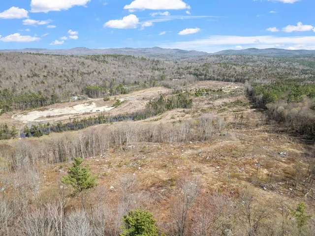 $749,999 | Bog Road, Grantham, NH 03753