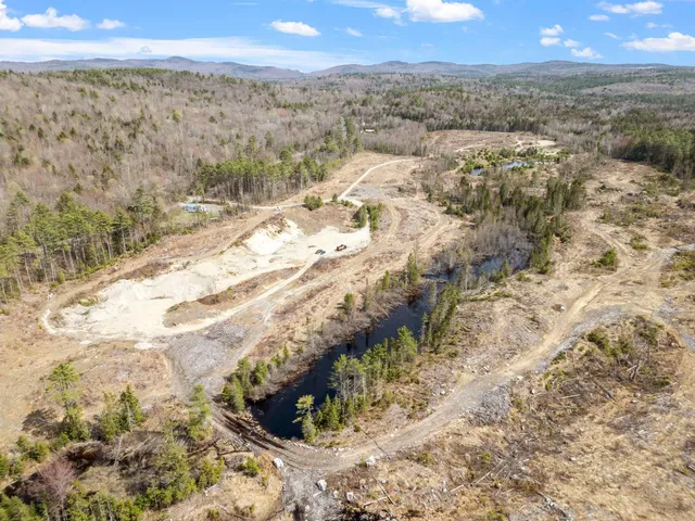 $749,999 | Bog Road, Grantham, NH 03753