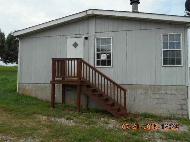 1545 McConnell Road Greenback, TN 37742 - Photo 3 of 13 DSCN9172