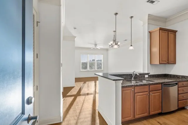 $659,000 | 200 River Landing Drive, Unit B 403, Charleston, SC 29492